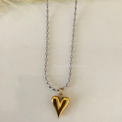 Amor Dos Tonos Necklaces